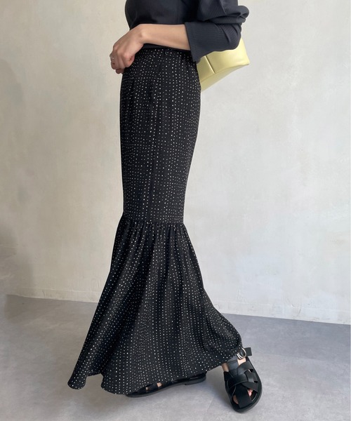 CAPRICIEUX LE'MAGE(カプリシューレマージュ)の「変形ドットタイトマーメイドスカート(スカート・レディース・アイボリー/ブラック・FREE)」の6枚目の写真
