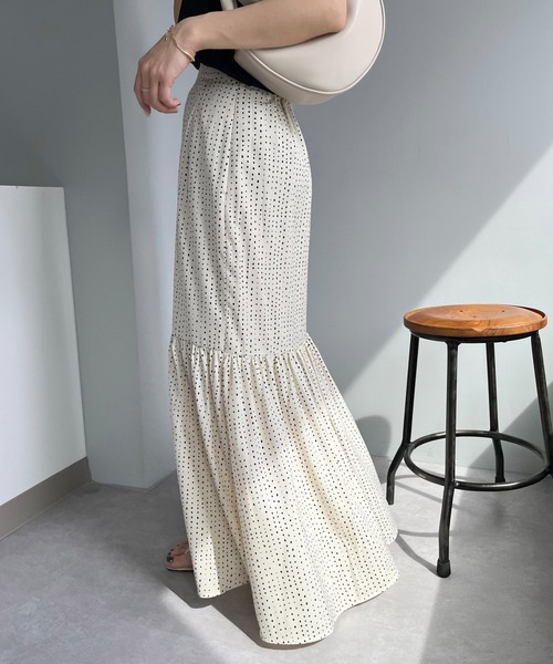 CAPRICIEUX LE'MAGE(カプリシューレマージュ)の「変形ドットタイトマーメイドスカート(スカート・レディース・アイボリー/ブラック・FREE)」の15枚目の写真