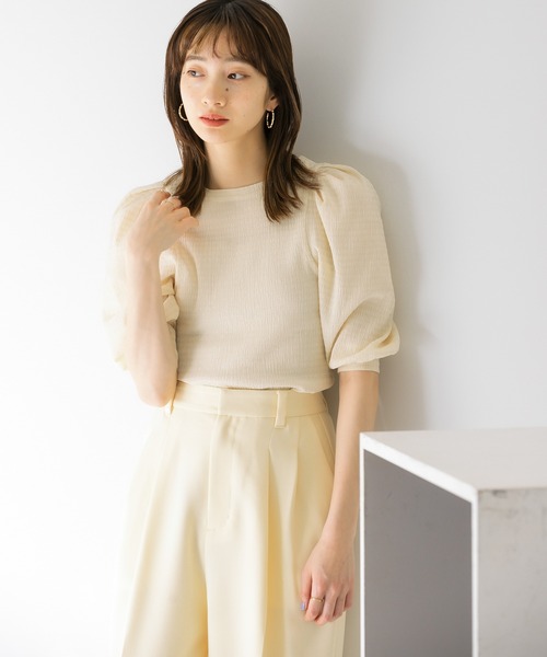 KBF（ケイビーエフ）の「パワーショルダーシャーリングブラウス（シャツ/ブラウス・レディース・ブラック系その他/アイボリー/ブラック・ONE）」の12枚目の写真