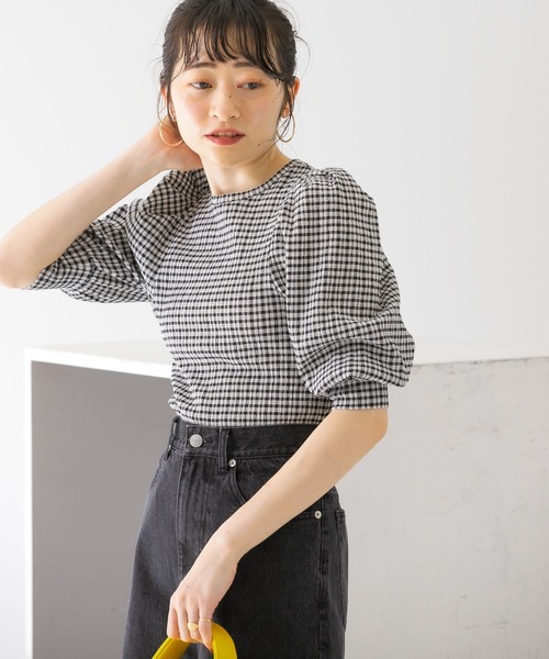 KBF（ケイビーエフ）の「パワーショルダーシャーリングブラウス（シャツ/ブラウス・レディース・ブラック系その他/アイボリー/ブラック・ONE）」の18枚目の写真