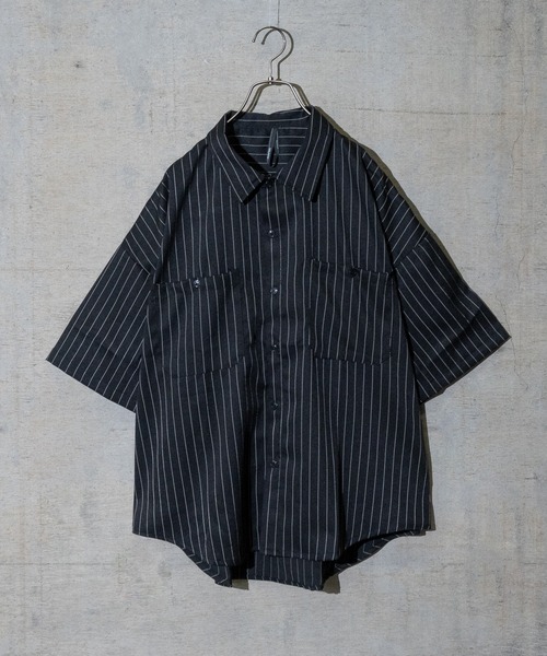 JOHN'S CLOSET（ジョンズクローゼット）の「【i】ポリツイルルーズフィットワークシャツ/ビッグシャツ 半袖（シャツ/ブラウス・メンズ・ホワイト/チャコールグレー/ブラック/ネイビー/グレー/サックスブルー/グリーン/ホワイト系その他/ブラック系その他/グレー系その他/ベージュ系その他/グリーン系その他/グレイッシュベージュ/ホワイト系その他2/ホワイト系その他3/ブラック系その他2/ブラック系その他3/グレー系その他2/グリーン系その他2/グリーン系その他3/ネイビー系/サックスブルー系1・MEDIUM/LARGE/X-LARGE）」の7枚目の写真