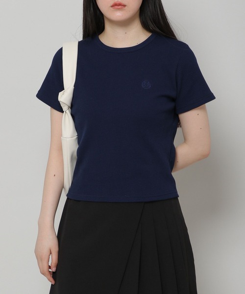 ALAND(エーランド)の「3.3 Field Trip/3.3 LOGO TEE 2285627(Tシャツ/カットソー・レディース・ネイビー/イエロー/セージグリーン/アイボリー・FREE)」の3枚目の写真