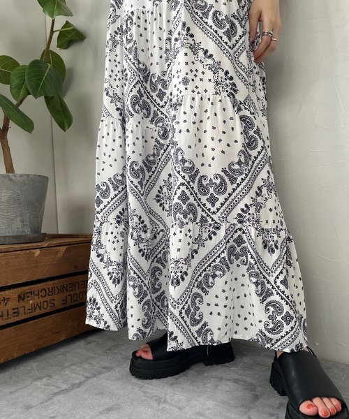 ＪＵＧＬＡＮＳ（ユグランス）の「☆ ふんわり揺れ感。アソート柄ティアードキャミワンピース　220160（ワンピース・レディース・ホワイト×ブラウン/ホワイト×ネイビー・FREE）」の8枚目の写真