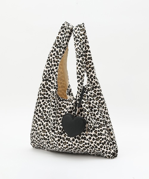 one after another NICE CLAUP（ワンアフターアナザーナイスクラップ）の「ハートポーチ付きトートバッグ（トートバッグ・レディース・オフホワイト/ブラック/レオパード・FREE）」の4枚目の写真