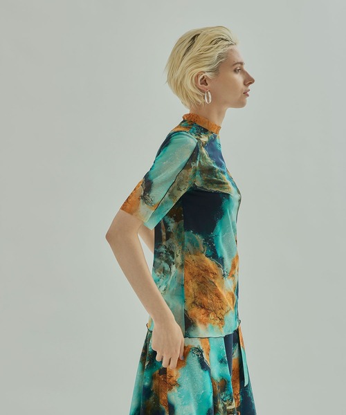 UNITED TOKYO（ユナイテッドトウキョウ）の「アーリアルアートシアーハーフトップ（Tシャツ/カットソー・レディース・ライトブルー/ネイビー・FREE）」の5枚目の写真