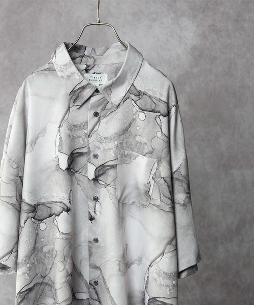 Right-on(ライトオン)の「【WEB限定】 総柄シャツ(シャツ/ブラウス・メンズ・ピンク/ダークグレー/ブラック/ブルー/ブラック×ブルー/グレー/サックスブルー/ライム/グリーン/ホワイト/ブラック×レッド・L/M/XL)」の6枚目の写真