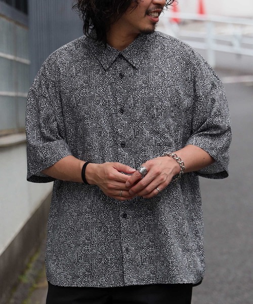 Right-on(ライトオン)の「【WEB限定】 総柄シャツ(シャツ/ブラウス・メンズ・ピンク/ダークグレー/ブラック/ブルー/ブラック×ブルー/グレー/サックスブルー/ライム/グリーン/ホワイト/ブラック×レッド・L/M/XL)」の13枚目の写真