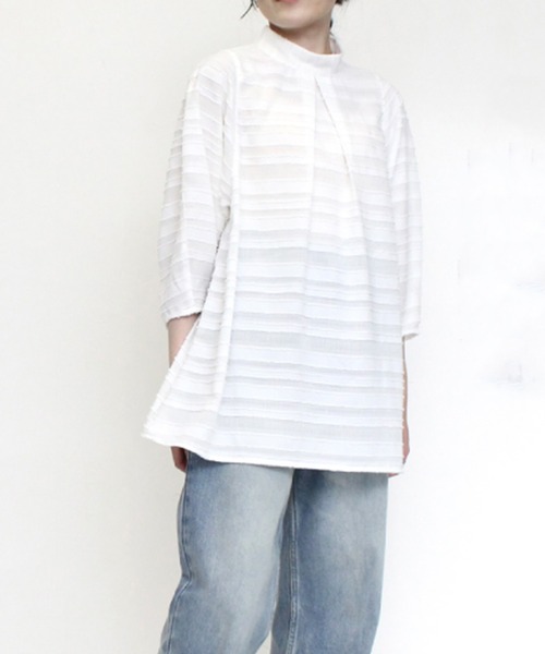 STYLEBLOCK(スタイルブロック)の「ジャガードボーダーコクーンスリーブブラウス(シャツ/ブラウス・レディース・ブラウン系その他/ブラック/ホワイト・M)」の2枚目の写真