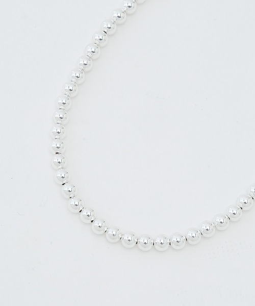 ROPE'（ロペ）の「【一部WEB限定】メタルパールショートネックレス（ネックレス・レディース・ゴールド/シルバー・FREE）」の4枚目の写真