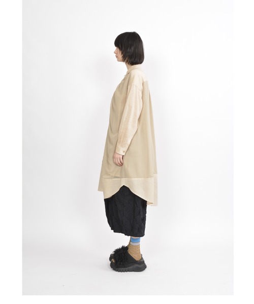gomme（ゴム）の「C/Wビエラ　ロングシャツ（シャツ/ブラウス・レディース・ブラック/ベージュ・MEDIUM）」の13枚目の写真