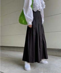 Casual almond skirt