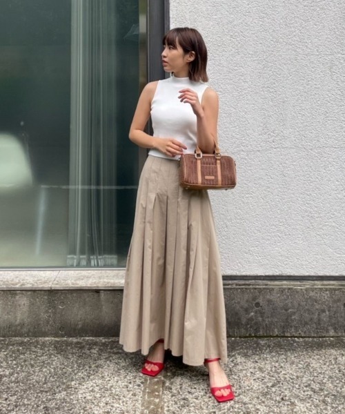 AMAIL(アマイル)の「Casual almond skirt(スカート・レディース・ブラック/ベージュ・S/M)」の6枚目の写真