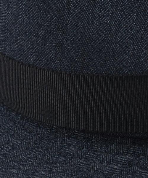 TAKEO KIKUCHI（タケオキクチ）の「◆【Made in JAPAN】ヘリンボンクラシックハット（ハット・メンズ・チャコールグレー/ネイビー・00）」の4枚目の写真