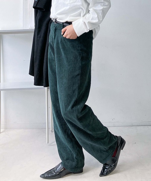 AS KNOW AS plus（アズノゥアズプラス）の「♪ベルト付ゆるりカーブパンツ（デニムパンツ・レディース・ホワイト系/ブラック系/ブラウン系/カーキ系/ピンク系/グリーン系/サックスブルー/アイボリー/ブラック系1/グリーン/ケミカルウォッシュ/ブラック/オレンジ/キナリ/ブルー系その他/オフホワイト/インディゴブルー/ブルー系その他2/ピンク系2/サックスブルー系/キャメル/サックスブルー系1/ブルー系1/イエロー/サックスブルー系2/ブルー系2/サックスブルー系3/その他/グレー系その他/ブラック系2/ダークネイビー/ブルー系3/ネイビー系/サックスブルー系4/カーキブラウン/ブラック系3/アイボリー系4/グリーン系4/ブラック系4/ブラック系5・FREE）」の19枚目の写真