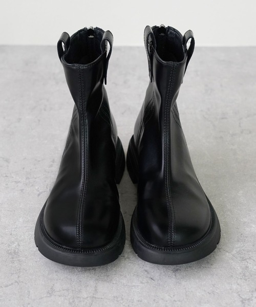 IAMUSE（アイアミューズ）の「バックジップショートブーツ S0785【IAMUSE】（ブーツ・レディース・ブラック・24cm/23cm/23.5cm/24.5cm）」の4枚目の写真