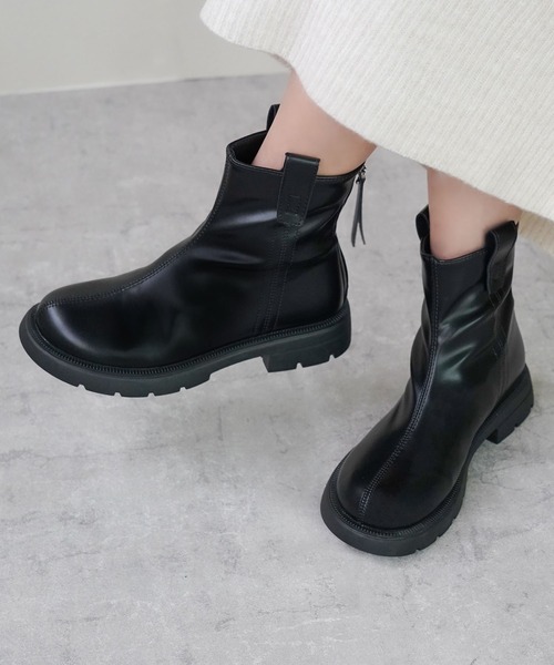 IAMUSE（アイアミューズ）の「バックジップショートブーツ S0785【IAMUSE】（ブーツ・レディース・ブラック・24cm/23cm/23.5cm/24.5cm）」の9枚目の写真