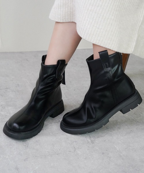 IAMUSE（アイアミューズ）の「バックジップショートブーツ S0785【IAMUSE】（ブーツ・レディース・ブラック・24cm/23cm/23.5cm/24.5cm）」の11枚目の写真