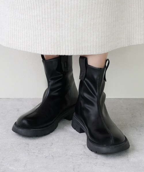 IAMUSE（アイアミューズ）の「バックジップショートブーツ S0785【IAMUSE】（ブーツ・レディース・ブラック・24cm/23cm/23.5cm/24.5cm）」の8枚目の写真