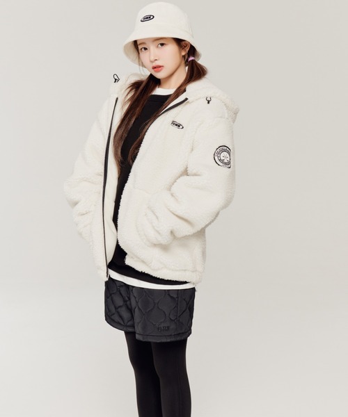 FCMM(エフシーエムエム)の「FIELD BEAR FLEECE HOOD JUMPER/フィールドベアーフリースフードジャンパー(ブルゾン・メンズ・オフホワイト/ブラック・MEDIUM/LARGE)」の2枚目の写真