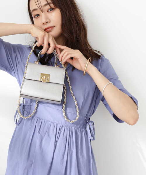 N.（N. Natural Beauty Basic）（エヌエヌナチュラルビューティーベーシック）の「◆チェーンミニショルダーバッグ（ショルダーバッグ・レディース・ブラック/シルバー/レッド・ﾌﾘ-）」の12枚目の写真