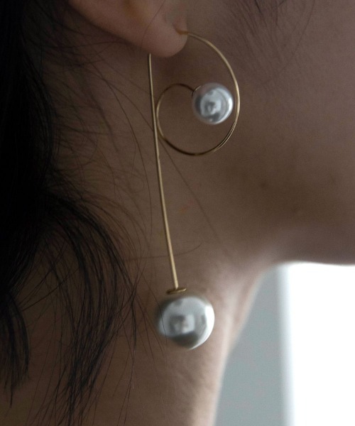 marjour（マージュール）の「WIRE PEARL PIERCE（ピアス（両耳用）・レディース・ゴールド・FREE）」の6枚目の写真