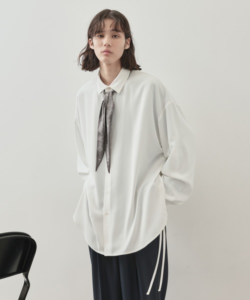 JUNRED（ジュンレッド）の「【 UNISEX 】スリットコードオーバーシャツ（シャツ/ブラウス・メンズ・ブラック/サックスブルー/ホワイト/ブルー系その他4・S/M/L）」の2枚目の写真