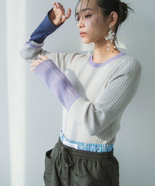 bohmal(ボマール)の「フレア袖配色プルオーバーリブニット(ニット/セーター・レディース・グレー/ピンク/ライム/ブルー/ネイビー/ブラック/ロイヤルブルー/チェリーピンク/スカイブルー/オレンジ/チャコールグレー/コバルトブルー/イエロー/パープル/ライトピンク・FREE)」の10枚目の写真