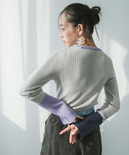 ADORE バックプリーツニット フレア袖 フレア袖配色プルオーバー