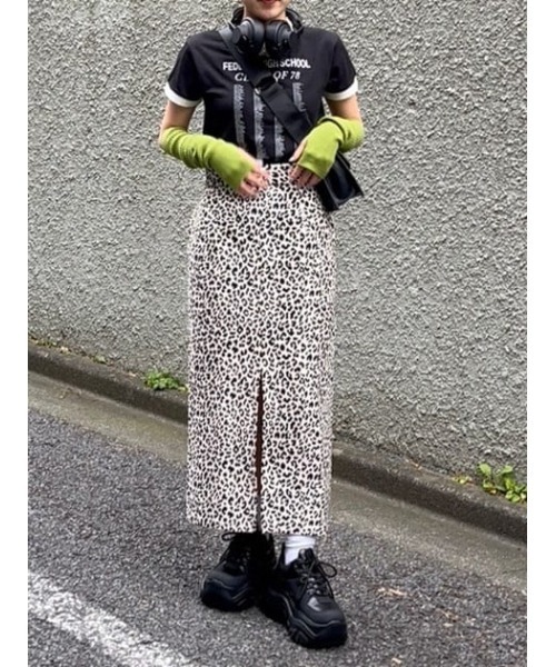 SLY（スライ）の「LIMITED ITEM 2WAY JUMPER SK 2ウェイ ジャンパースカート 限定（ジャンパースカート・レディース・ブラック/マルチ・1/2）」の20枚目の写真