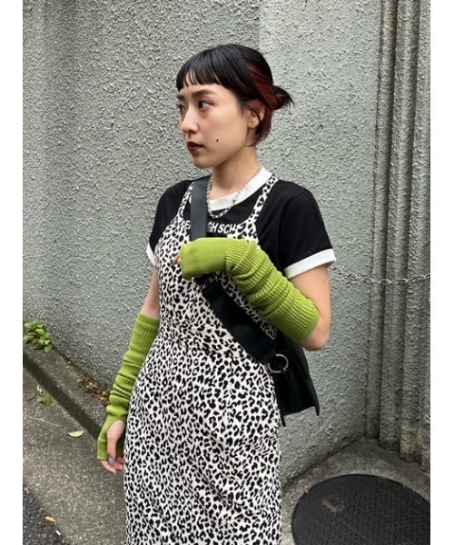 SLY（スライ）の「LIMITED ITEM 2WAY JUMPER SK 2ウェイ ジャンパースカート 限定（ジャンパースカート・レディース・ブラック/マルチ・1/2）」の19枚目の写真