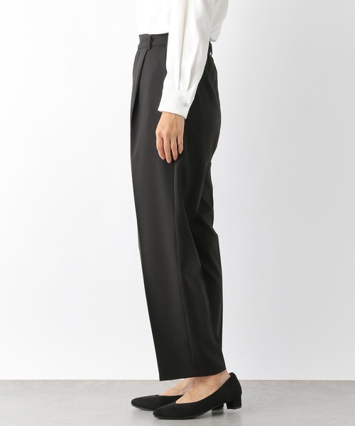 LEPSIM（レプシィム）の「キレイめタックテーパードパンツ　173170（スラックス・レディース・グリーン/ベージュ系その他/ブラック・MEDIUM/LARGE）」の17枚目の写真