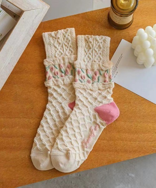 aimoha（アイモハ）の「チューリップ　立体編みソックス（ソックス/靴下・レディース・ライトベージュ/ベージュ系その他/グリーン/ブルー・FREE）」の14枚目の写真