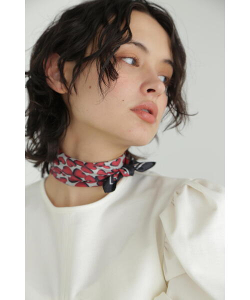 JILL STUART（ジルスチュアート）の「ハートアーカイヴシルクスカーフ