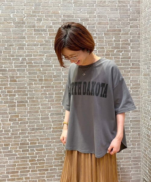 Grand PARK(グランドパーク)の「ロゴ入り ラウンドヘムTシャツ(Tシャツ/カットソー・レディース・レンガ/ライトグリーン/ホワイト/ダークグリーン・FREE)」の21枚目の写真