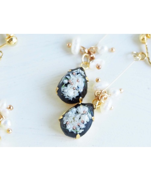 tone（トーン）の「【Riko】淡水パール×小粒ドロップピアス(MA)（ピアス（両耳用）・レディース・ブラック/グリーン/イエロー/ピンク・FREE）」の7枚目の写真