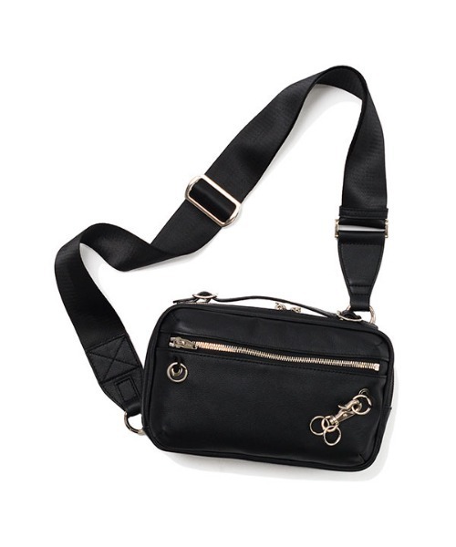 NUNC（ヌンク）の「nunc NN456 L Shaped Belt Bag（ボディバッグ