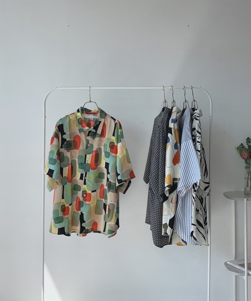 AS KNOW AS plus（アズノゥアズプラス）の「♪着回して半袖ビッグシャツ（シャツ/ブラウス・レディース・ベージュ系/ホワイト系/ブラック系/ホワイト系1/ブルー系/ブルー系1/ホワイト系2/ベージュ系1/サックスブルー系/ピンク系/ブラック系1/ブラック系2/ブラック系3/ブルー系2/グリーン系/イエロー系/ベージュ系2/ブルー系3/ブラック系4/ブルー系4/ホワイト系3/ホワイト系その他/ブルー系その他/ブラウン系/ネイビー系・FREE）」の12枚目の写真