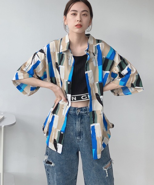 AS KNOW AS plus（アズノゥアズプラス）の「♪着回して半袖ビッグシャツ（シャツ/ブラウス・レディース・ベージュ系/ホワイト系/ブラック系/ホワイト系1/ブルー系/ブルー系1/ホワイト系2/ベージュ系1/サックスブルー系/ピンク系/ブラック系1/ブラック系2/ブラック系3/ブルー系2/グリーン系/イエロー系/ベージュ系2/ブルー系3/ブラック系4/ブルー系4/ホワイト系3/ホワイト系その他/ブルー系その他/ブラウン系/ネイビー系・FREE）」の13枚目の写真