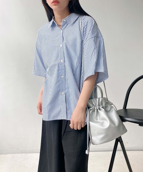 AS KNOW AS plus（アズノゥアズプラス）の「♪着回して半袖ビッグシャツ（シャツ/ブラウス・レディース・ベージュ系/ホワイト系/ブラック系/ホワイト系1/ブルー系/ブルー系1/ホワイト系2/ベージュ系1/サックスブルー系/ピンク系/ブラック系1/ブラック系2/ブラック系3/ブルー系2/グリーン系/イエロー系/ベージュ系2/ブルー系3/ブラック系4/ブルー系4/ホワイト系3/ホワイト系その他/ブルー系その他/ブラウン系/ネイビー系・FREE）」の22枚目の写真