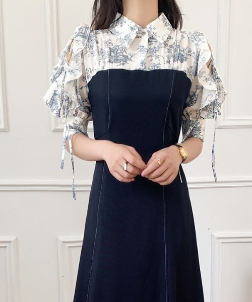 Achic（アシック）の「大人ガーリー フリア袖花柄ワンピース