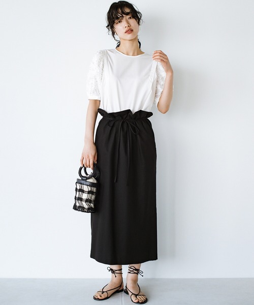 haco!（ハコ）の「光をきれいに反射する白ブラウスで常に美白効果を狙う！ぽわんがかわいい袖異素材ブラウス（シャツ/ブラウス・レディース・オフホワイト・SMALL/MEDIUM/LARGE/X-LARGE）」の12枚目の写真