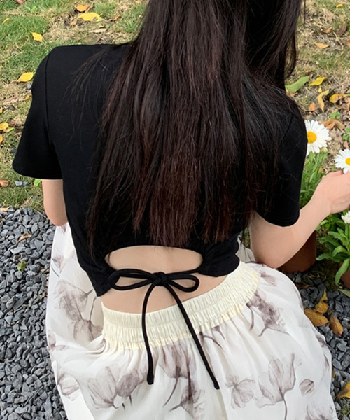 DAY CLOSET（デイ クローゼット）の「レディース 半袖クロップド丈バックリボントップス（Tシャツ/カットソー・レディース・カーキ/ブラック・L/M/S）」の2枚目の写真