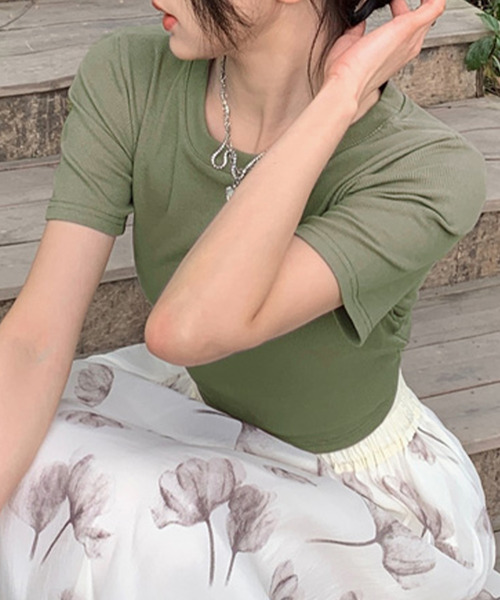 DAY CLOSET（デイ クローゼット）の「レディース 半袖クロップド丈バックリボントップス（Tシャツ/カットソー・レディース・カーキ/ブラック・L/M/S）」の6枚目の写真