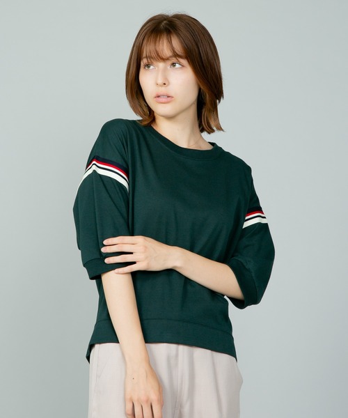 fort point(フォーポイント)の「【FORT POINT/フォートポイント】 袖ラインでシンプル×個性的 ライン入りプルオーバー バルーン袖(Tシャツ/カットソー・レディース・ブラック/アイボリー/グリーン・MEDIUM)」の1枚目の写真