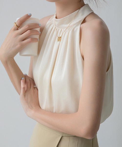Achic(アシック)の「ノースリーブシフォンシフォン肩出し(シャツ/ブラウス・レディース・ホワイト/ブラック・M)」の12枚目の写真