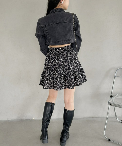 √nuage(ルートニュアージュ)の「フレアヘムクロップデニムジャケット(デニムジャケット・レディース・ブラック/ブルー・FREE)」の16枚目の写真