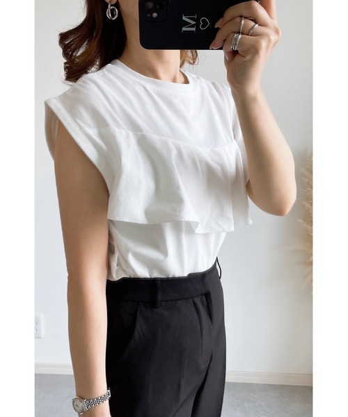 &. NOSTALGIA(アンドドットノスタルジア)の「【ZOZO限定】アシメフリルカットソー(Tシャツ/カットソー・レディース・ブラック/ホワイト/ネイビー・M)」の17枚目の写真