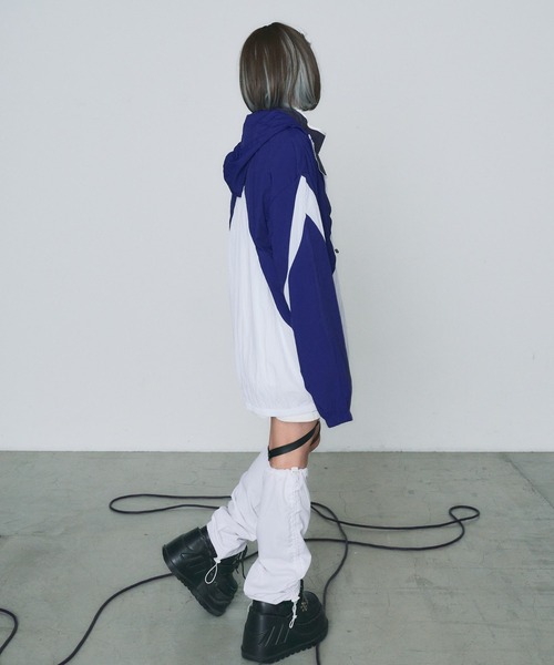 WEGO（ウィゴー）の「WEGO/【一部店限定】ストリングウィンドブレーカー（ナイロンジャケット・レディース・ブルー・FREE）」の4枚目の写真