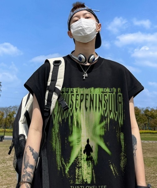 MGV(エムジーヴィー)の「バイカラープリントノースリーブ(タンクトップ・メンズ・ホワイト/ダークグレー/ブラウン/ブラック/ベージュ・X-LARGE/LARGE/MEDIUM)」の14枚目の写真