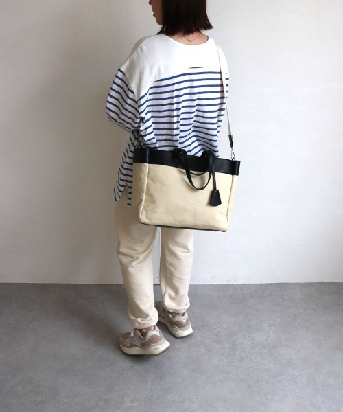 MIAN （ミアン）の「キャンバス2wayビッグトートバッグ（トートバッグ・レディース・ブラック/グリーン/ブラウン・FREE）」の4枚目の写真